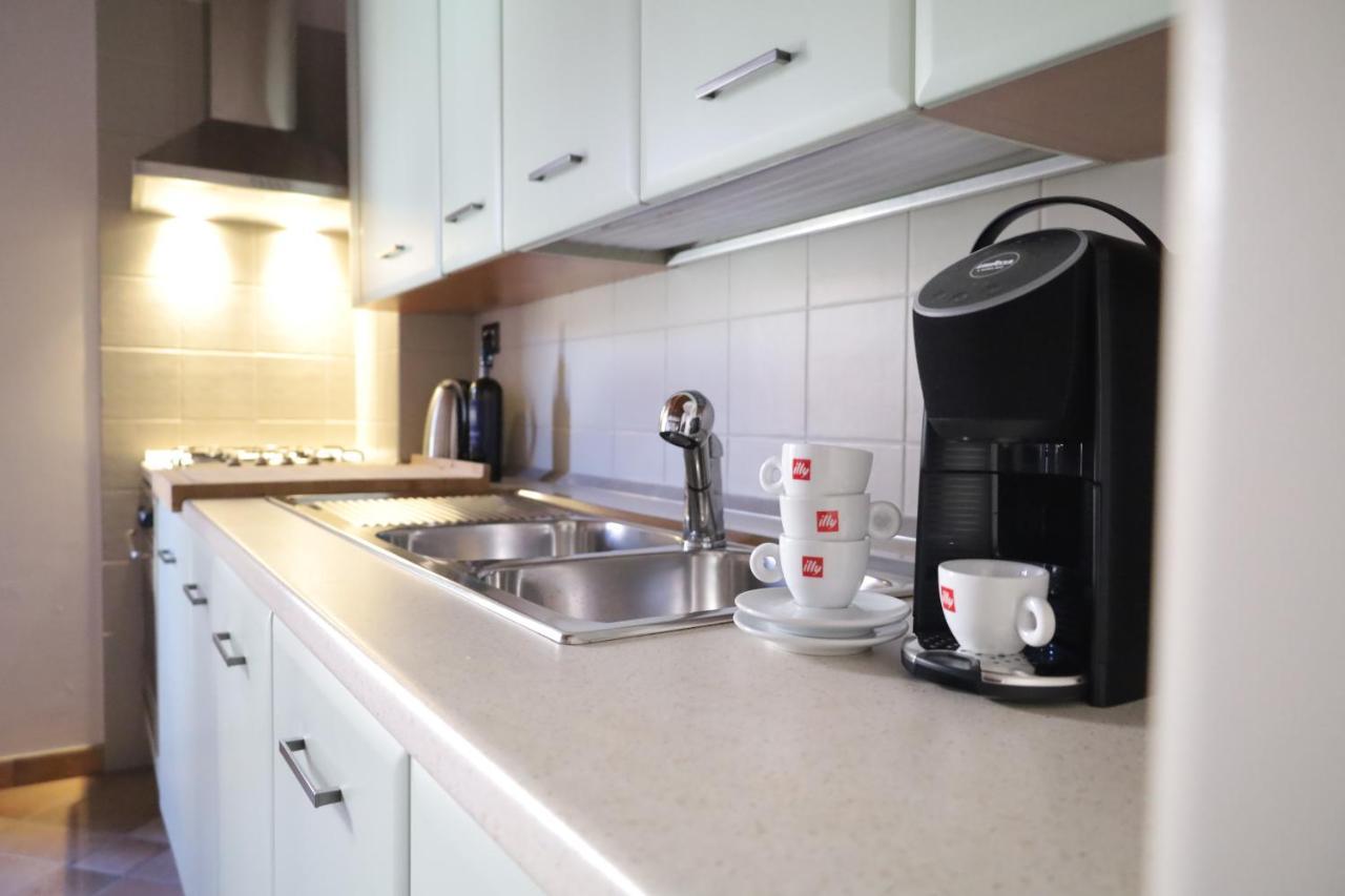 Residencia Pais Apartment Алгеро Екстериор снимка