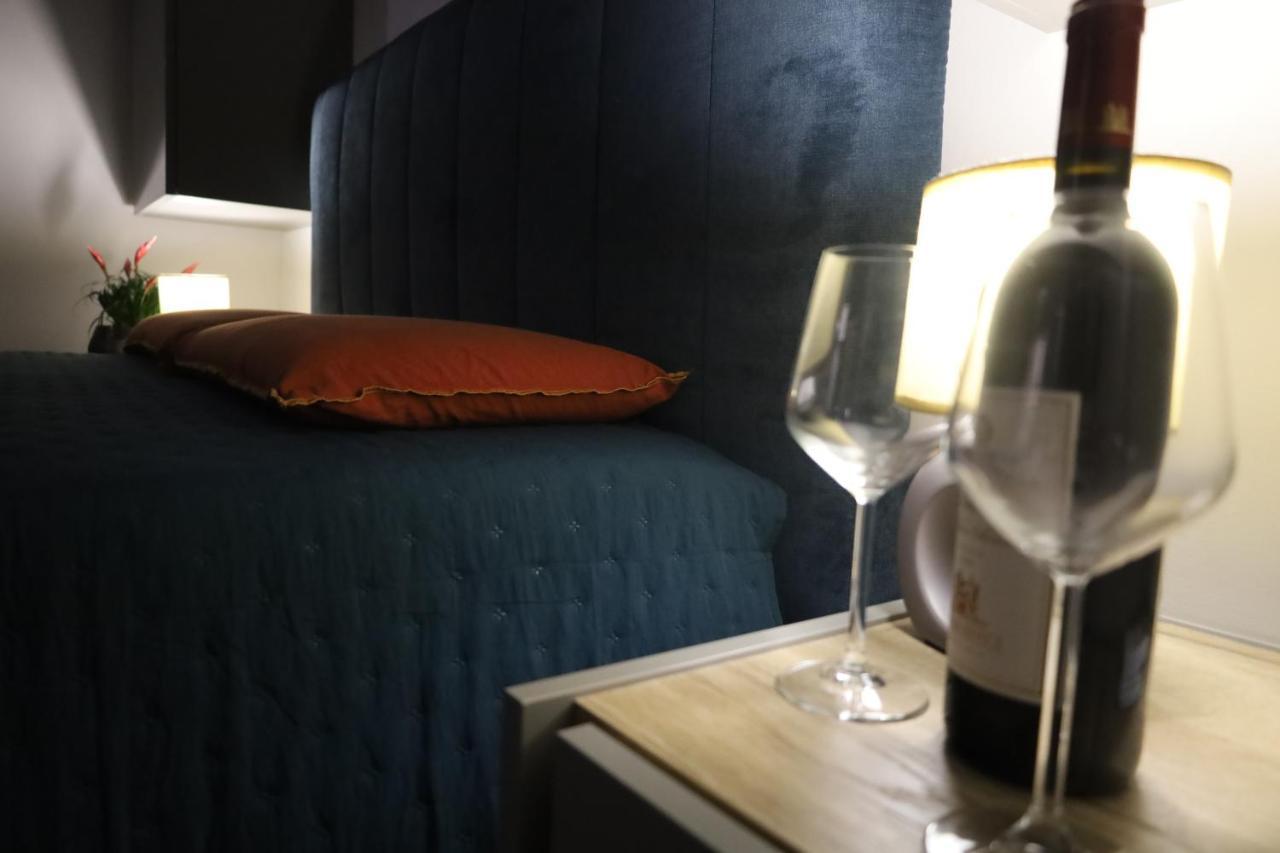 Residencia Pais Apartment Алгеро Екстериор снимка
